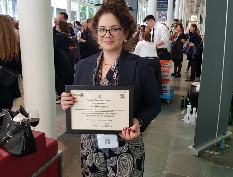 Azadeh with her ESTRO award